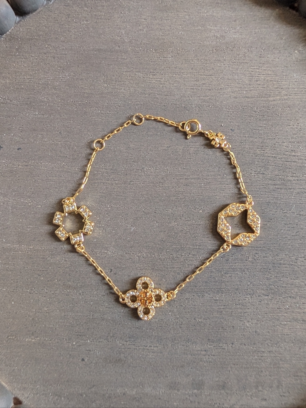 TORY BURCH Forget Me Not Pave Clover Connector Charm Gold Bracelet - Picture 3 of 4